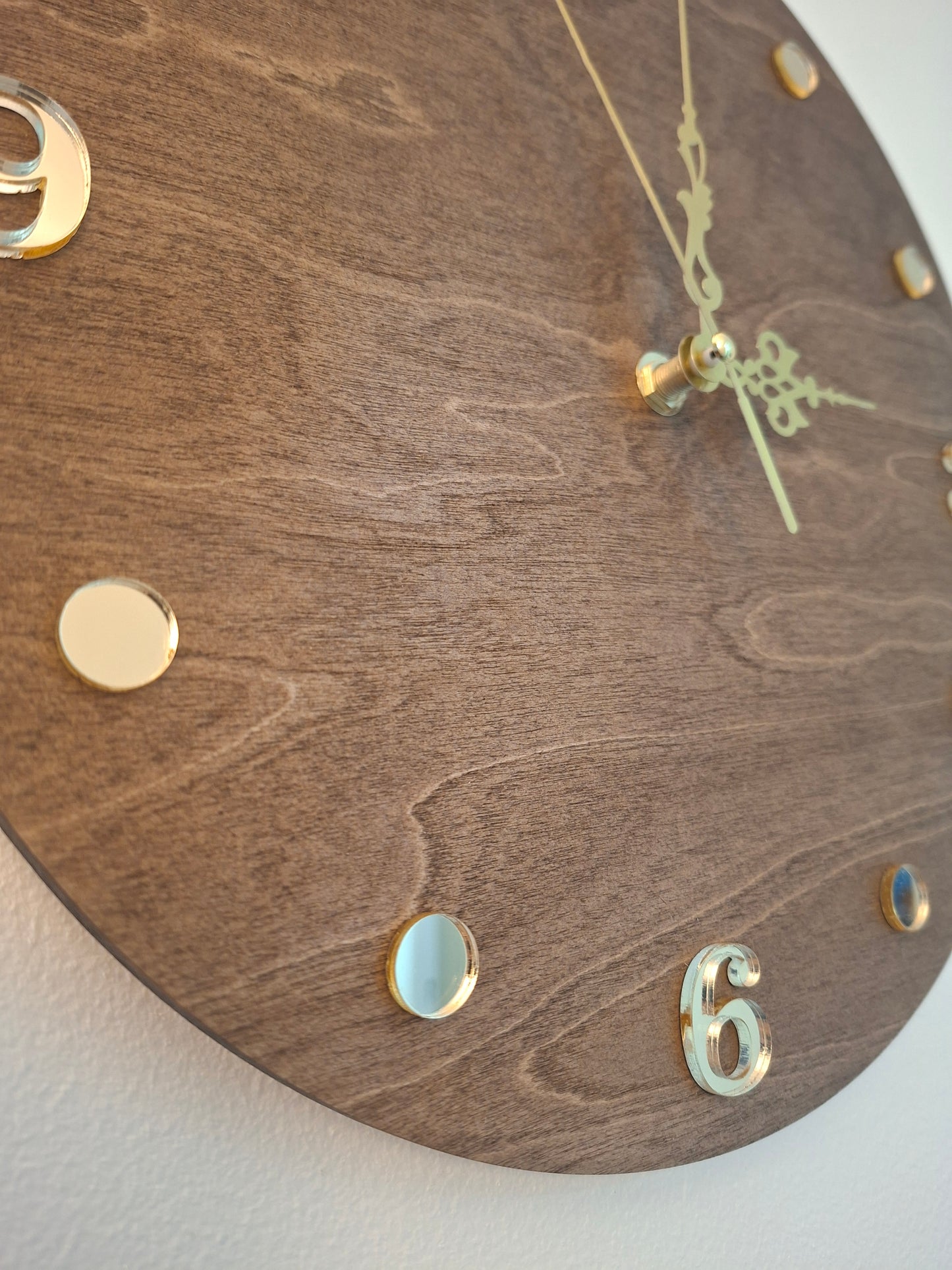 Elegant Wooden Wall Clock with Gold Acrylic Details and Vintage Hands