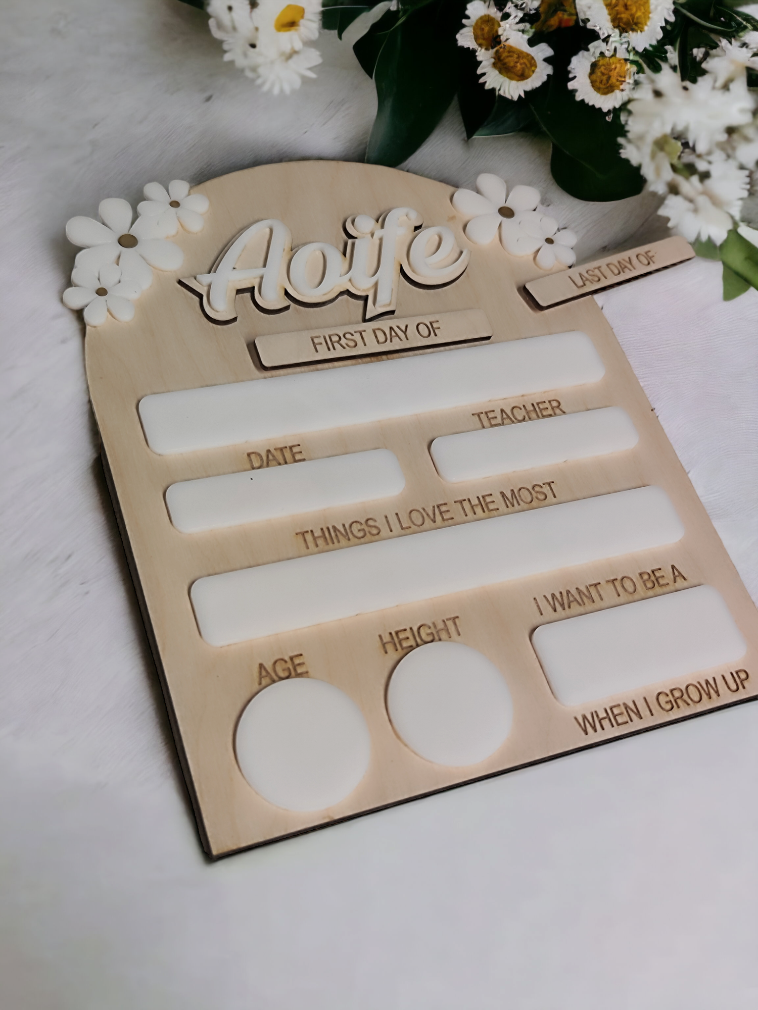 Daisy Style First Day of School Sign