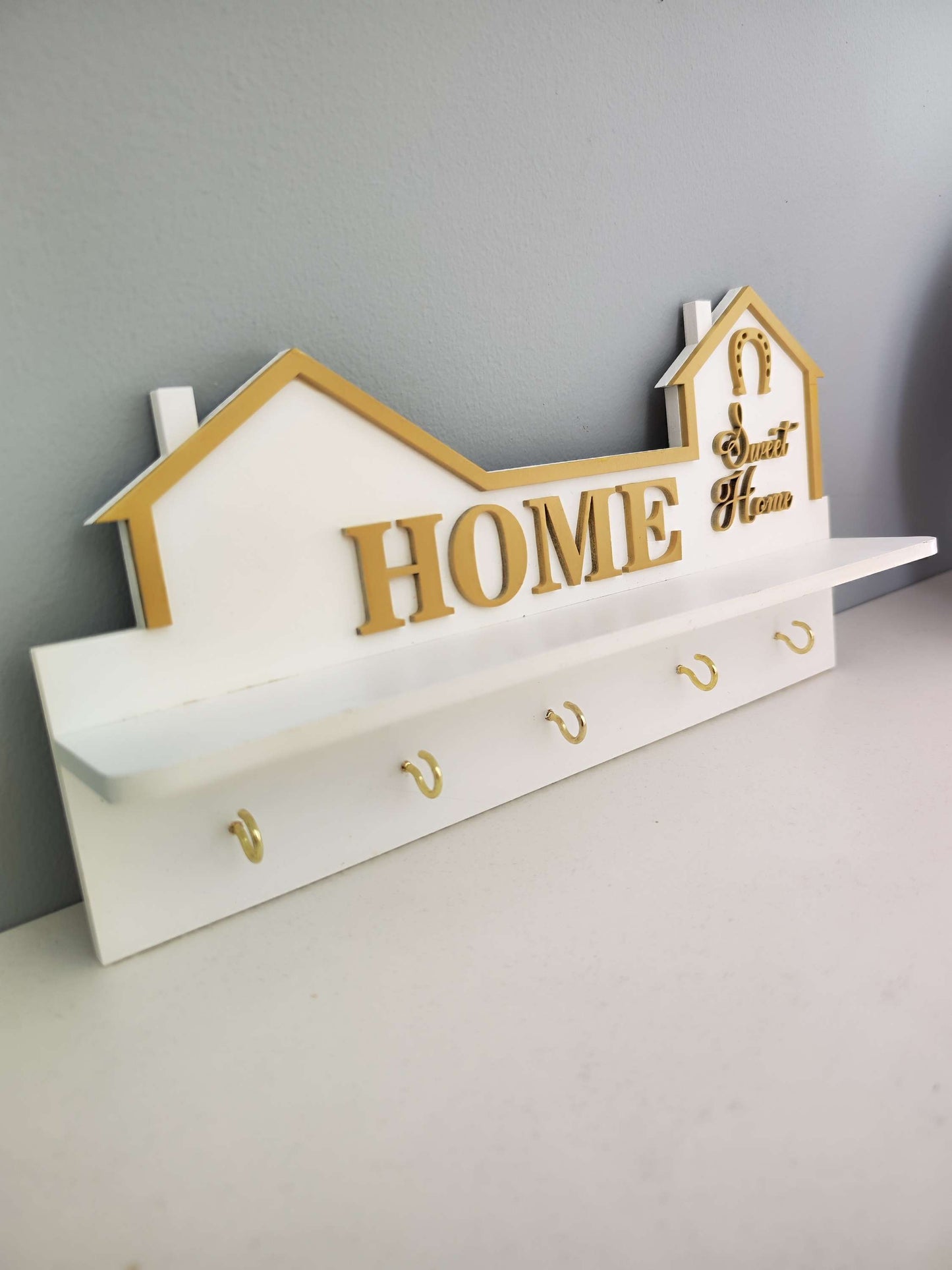 Wooden wall key holder "Home Sweet Home"