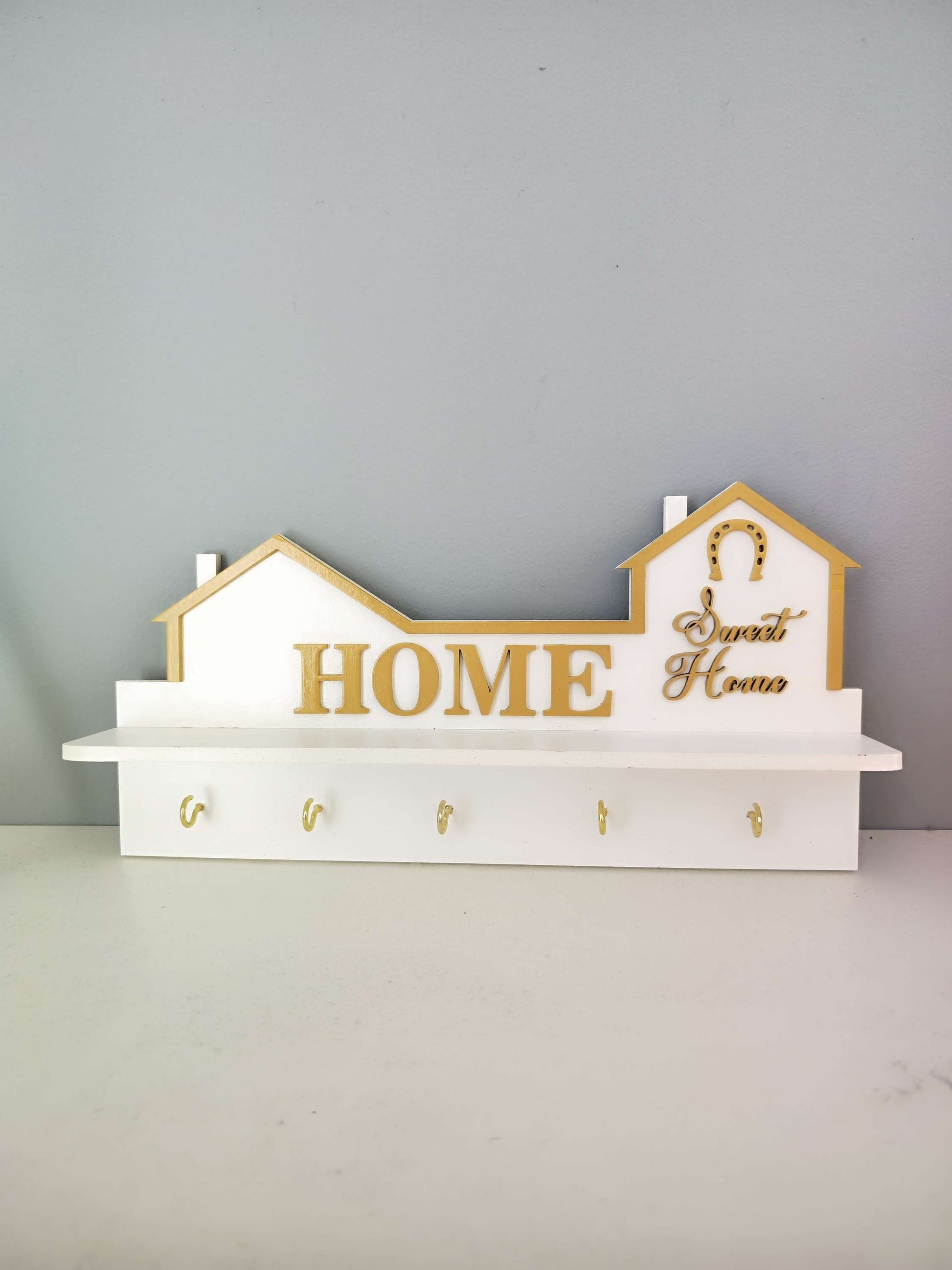 Wooden wall key holder "Home Sweet Home"