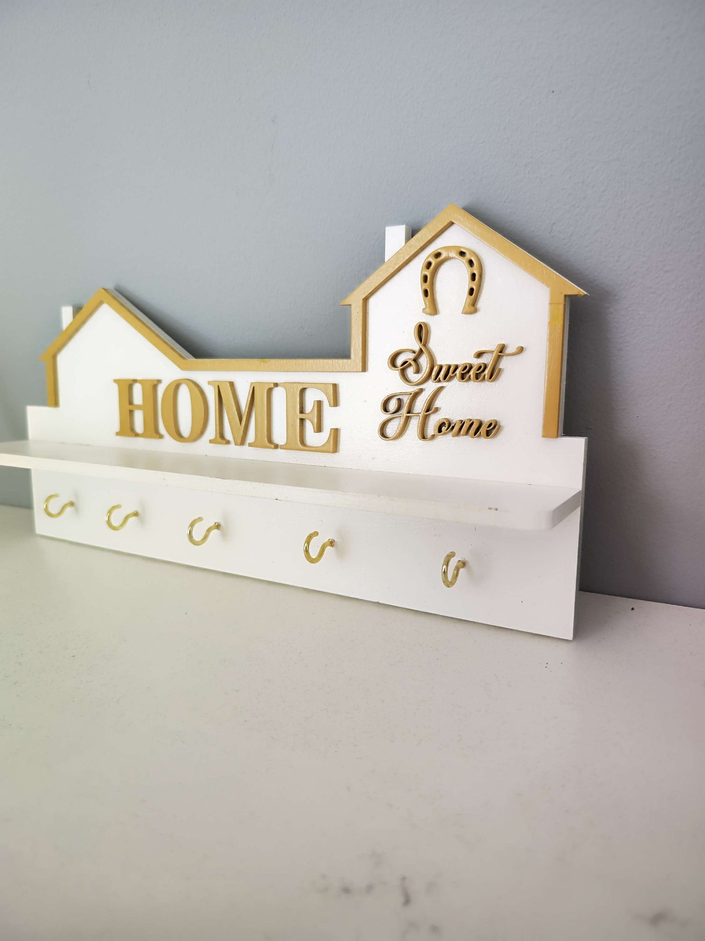 Wooden wall key holder "Home Sweet Home"